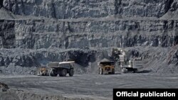 Месторождение Кумтор.