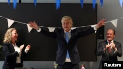 خِیرت ویلدرس، سیاستمدار راست افراطی هلندی که حزب او در انتخابات اخیر بیشترین کرسی‌ها را کسب کرد.