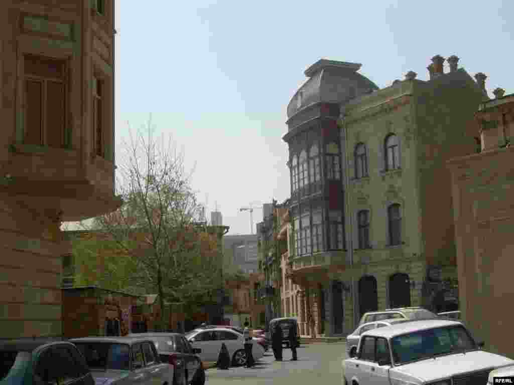 İçərişəhər içəri görünüşünü itirir  #23