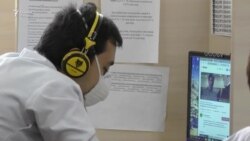 Доктор на "горячей линии": в Таджикистане проводят онлайн-консультации по COVID-19