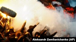 Росіян звинувачують у жорстокому нападі на англійського футбольного вболівальника під час чемпіонату Європи з футболу у 2016 році