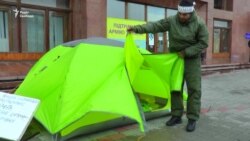 Учасник війни на Донбасі розпочав сухе голодування. Відстоює спорткомплекс (відео)