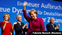 Кандидатуру Анґели Меркель в ході голосування в Бундестазі підтримали 364 депутати, «проти» проголосували 315 парламентарів, ще дев’ять – утрималися
