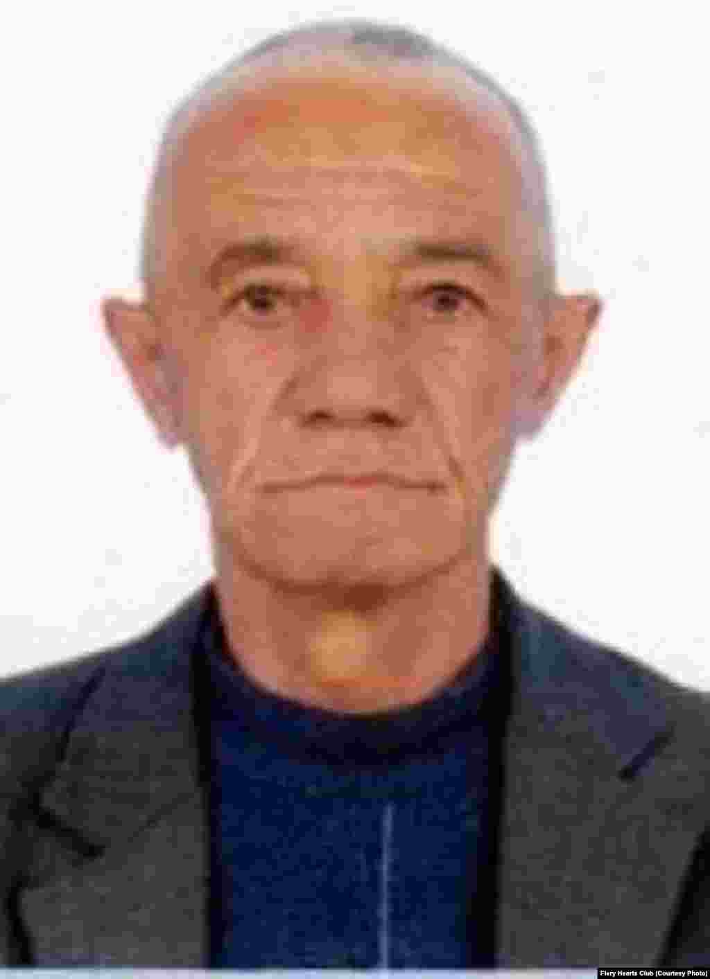 61-летний Бобомурод Раззаков возглавлял отделение правозащитного общества &laquo;Эзгулик&raquo; в Бухаре. Он был арестован по сфабрикованным обвинениям в торговле людьми и приговорен в сентябре 2013 года к четырем годам лишения свободы.&nbsp; 