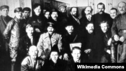 1919 елда РКП(б)ның VIII корылтаенда катнашкан кайбер вәкилләр