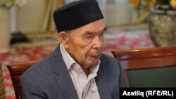 Индус Таһиров