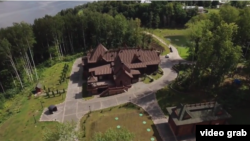 Медведевдики делген үйлөрдүн бири. Дрондон тартылган сүрөт