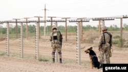 Узбекские пограничники на границе с Кыргызстаном. Архивное фото.