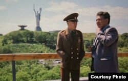 Айтматовдун союз убагында тартылган сүрөтү