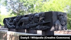 Один із пам’ятників радянським громадянам, що загинули в роки війни. Місто Гомель. Білорусь