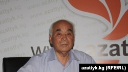 Кыргыз Республикасынын Баатыры, айкелчи Тургунбай Садыков. 2011.