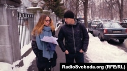 Микола Лисько каже, що всі питання стосовно майна слід адресувати його батькам