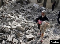 ۱۳۰ هزار قربانی و میلیون‌ها آواره نتیجه جنگ داخلی سوریه است که وارد سومین سال خود می‌شود