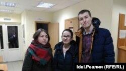 Задержанные наблюдатели