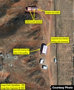 ۲۹ شهریور ۱۳۹۱- در این تصویر مشاهده می‌شود که پوشش برزنتی صورتی رنگ ساختمان اصلی برداشته شده است.