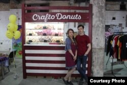 Переселенцы из Луганска на грант купили технику для приготовления американских пончиков с украинским вкусом