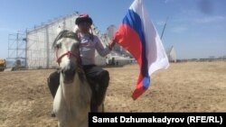 Красноярск командасында ойногон кыргыз улакчы.