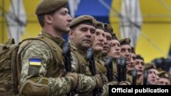 Бойцы вооруженных сил Украины