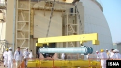 عملیات بارگذاری سوخت روز شنبه