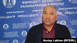 Бывший председатель независимой профсоюзной организации «Достойный труд» Ерлан Балтабай в пресс-центре Казахстанского бюро по правам человека. Алматы, 3 октября 2019 года.