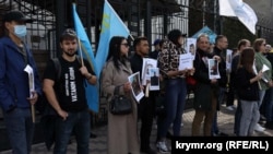 Ակցի Կիևում Ռուսաստանի դեսպանատան մոտ՝ Ղրիմում թաթարների ձերբակալության պատճառով, 5-ը սեպտեմբերի, 201թ.