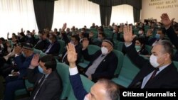 Viloyat kengashi deputatlari yangi tayinlovlarni bir ovozdan ma’qullagan