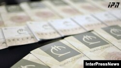 В правительстве полностью разделяют подход президента Нацбанка и выразили готовность внести свой вклад в процесс дедолларизации