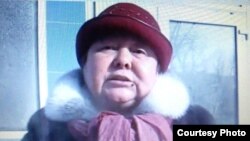 Фатима Касенова, представитель семейского филиала незарегистрированной партии "Алга". Февраль 2012 года.  