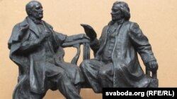 Вінцэнт Дунін-Марцінкевіч і Станіслаў Манюшка, помнік у Менску 