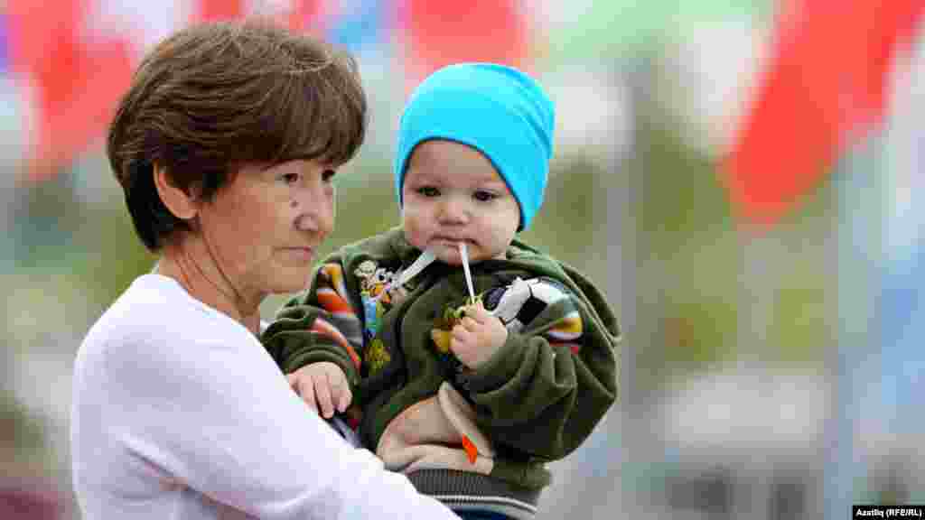 Фестиваль кунакларын күрергә килүчеләр