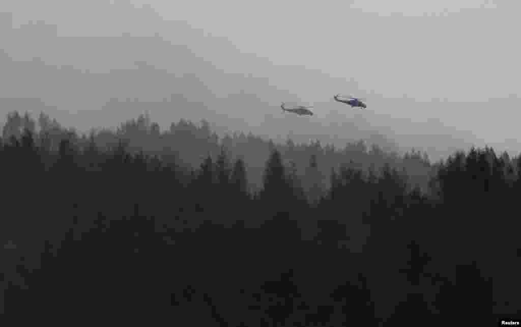 Гелікоптары пад Барысавам