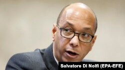 ابرت وود می‌گوید، رئيس‌جمهوری آمریکا مسیر دیپلماسی با ایران را کماکان باز نگه داشته‌ است. (عکس از آرشیو) 