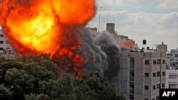 Внаслідок ізраїльських ударів були зруйновані три багатоповерхівки, в яких, за даними ізраїльської сторони, розташовувалися об’єкти «Хамасу»