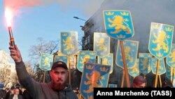 Офіс президента України Володимира Зеленського 30 квітня засудив марш у Києві з нагоди річниці створення фронтової дивізії військ СС «Галичина» і заявив, що очікує звіту про обставини цього маршу від міського голови Києва Віталія Кличка