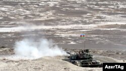 مانور نظامی نیروهای جمهوری آذربایجان