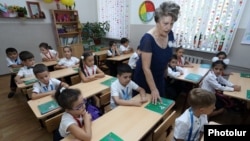 Հայաստանյան դպրոցներից մեկը, արխիվ