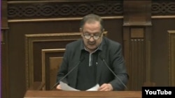 Աղվան Վարդանյան, արխիվ