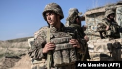 Արցախի ՊԲ զինծառայողը մարտական դիրքում, հոկտեմբեր, 2020թ.