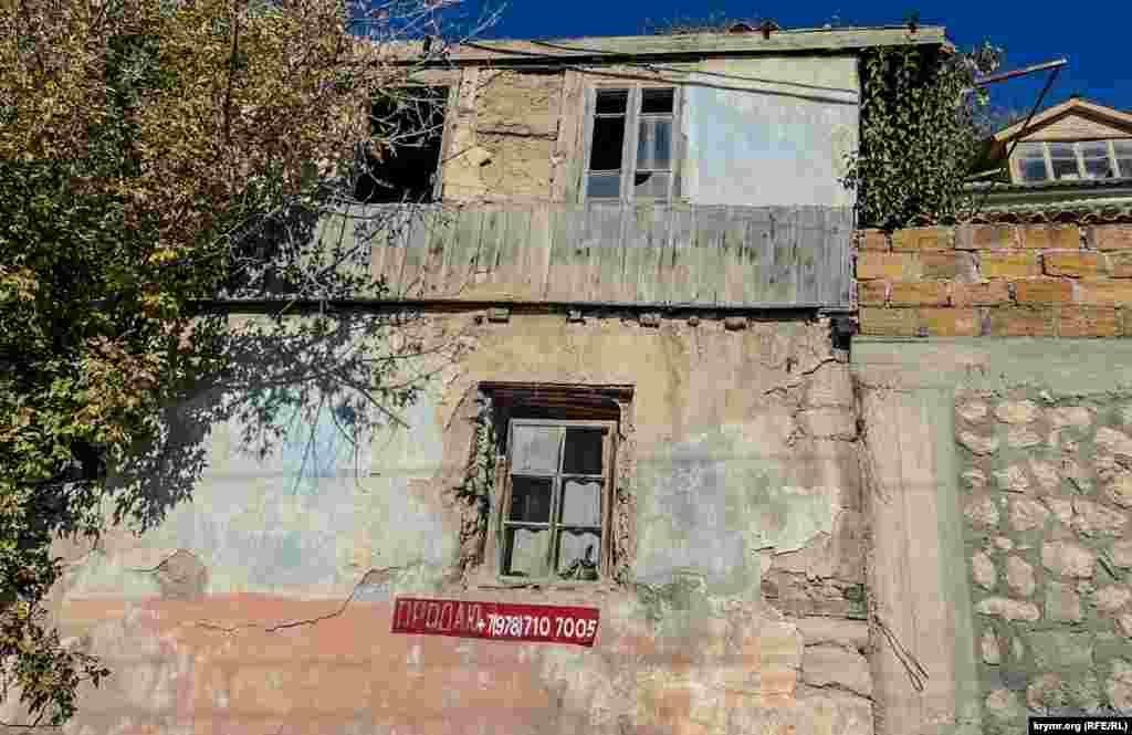 Eski şeerdeki bu ev endi çoqtan satıla, Bağçasaray, 2024 senesi oktâbrniñ soñu