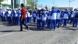 Aşgabadyň sport mekdepleriniň işgärlerinden baýramçylyk lybaslary üçin pul ýygnalýar