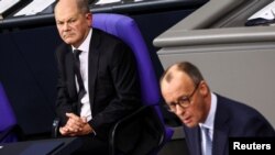 Головуючий на засіданні Бундестагу Петро Пау повідомив, що документ не отримав більшості голосів у другому читанні.