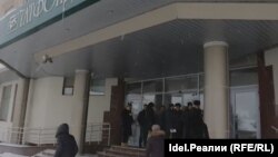 Татфондбанк бүлегеннән кертемнәрен таләп итүчеләр