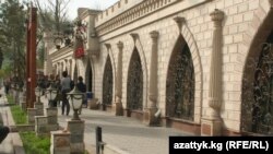 Чымкенттин көчөсүндө тартылган сүрөт. Иллюстрация үчүн колдонулду. 