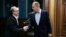 Ռուսաստանի արտգործնախարար Սերգեյ Լավրովը Մոսկվայում ողջունում է իր հայ գործընկեր Արա Այվազյանին, 17-ը փետրվարի, 2021թ․
