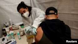 Գերմանիա - Կորոնավիրուսի դեմ պատվաստման կետ Բեռլինում, 9-ը նոյեմբերի, 2021թ․