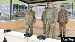 Президент Азербайджана Ильхам Алиев в воинской части сил специального назначения, 2 апреля 2019 г․