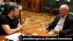 Зустріч президента України Володимира Зеленського та співголови Комітету з питань міжнародних відносин Сенату США Джеймса Ріша 