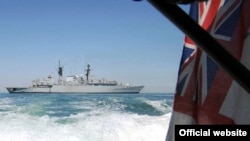 وزارت دفاع بریتانیا همچنین اعلام کرده که نیروهای بریتانیایی در آب های عراق و در شط العرب به گشت زدن مشغول بوده اند.