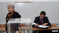 شمارش آرا در صربستان هنوز ادامه دارد.