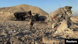 خودروهای سوخته بعد از یکی از حملات اسرائیل به جنوب لبنان 